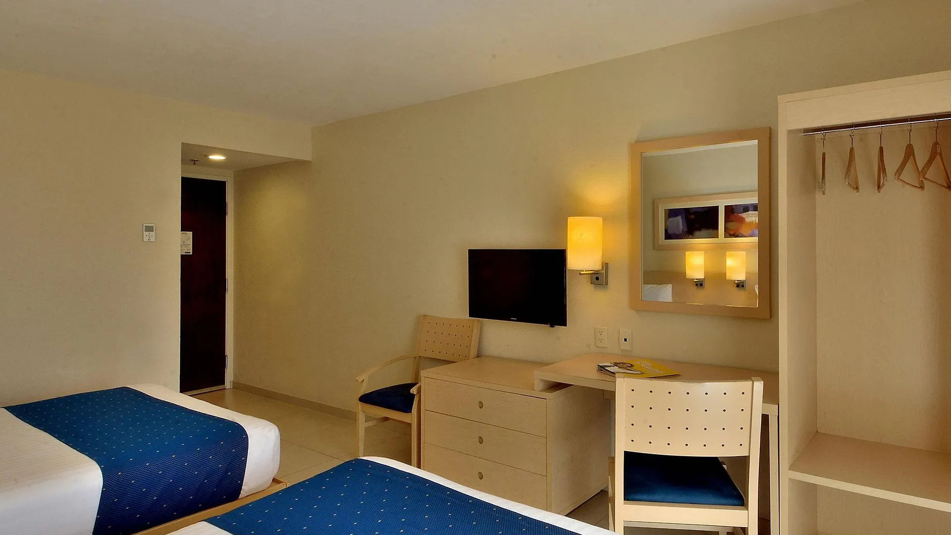 City Express Suites By Marriott Playa Del Carmen 4*,  Mexico